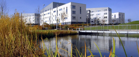 QMU1